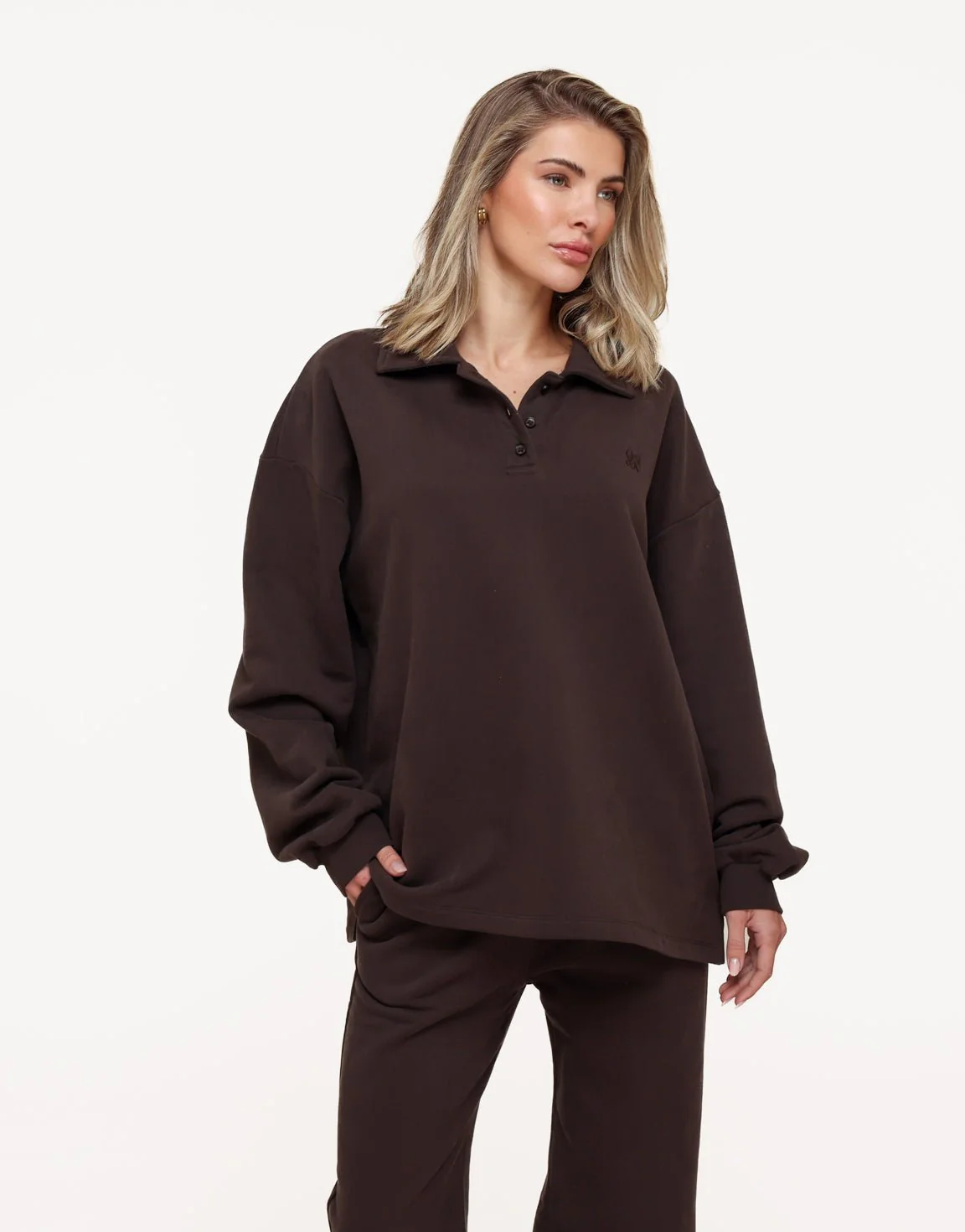 Donkerbruine Knopen LS Jogging - Trui - Image 4